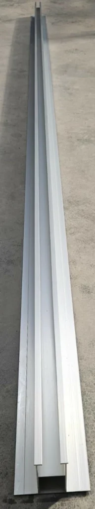 Aluminium-Schirm-System E-V 2400 für Photovoltaik-Montagesysteme