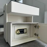 Smarter Nachttisch Weiß mit Qi-Ladefunktion, LED-Beleuchtung, integriertem Safe & Bewegungssensor – Bild 5