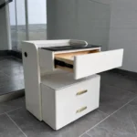 Smarter Nachttisch Weiß mit Qi-Ladefunktion, LED-Beleuchtung, integriertem Safe & Bewegungssensor – Bild 6